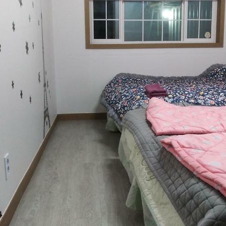 גנגנאונג Ocean Capsule Guesthouse מראה חיצוני תמונה