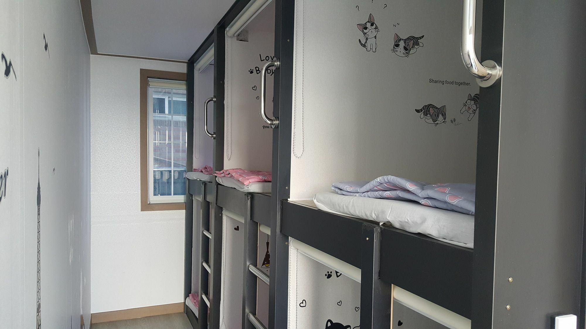 גנגנאונג Ocean Capsule Guesthouse מראה חיצוני תמונה