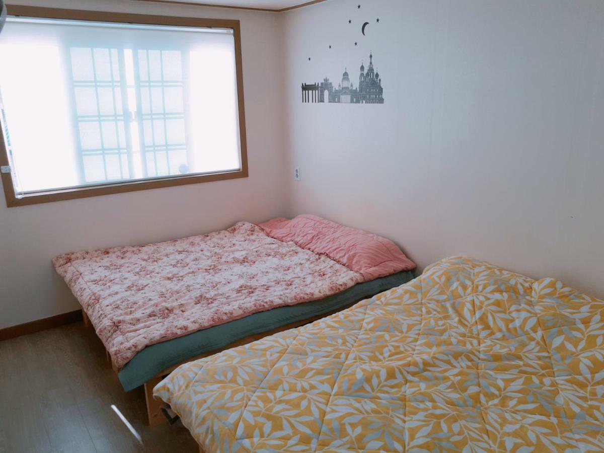 גנגנאונג Ocean Capsule Guesthouse מראה חיצוני תמונה